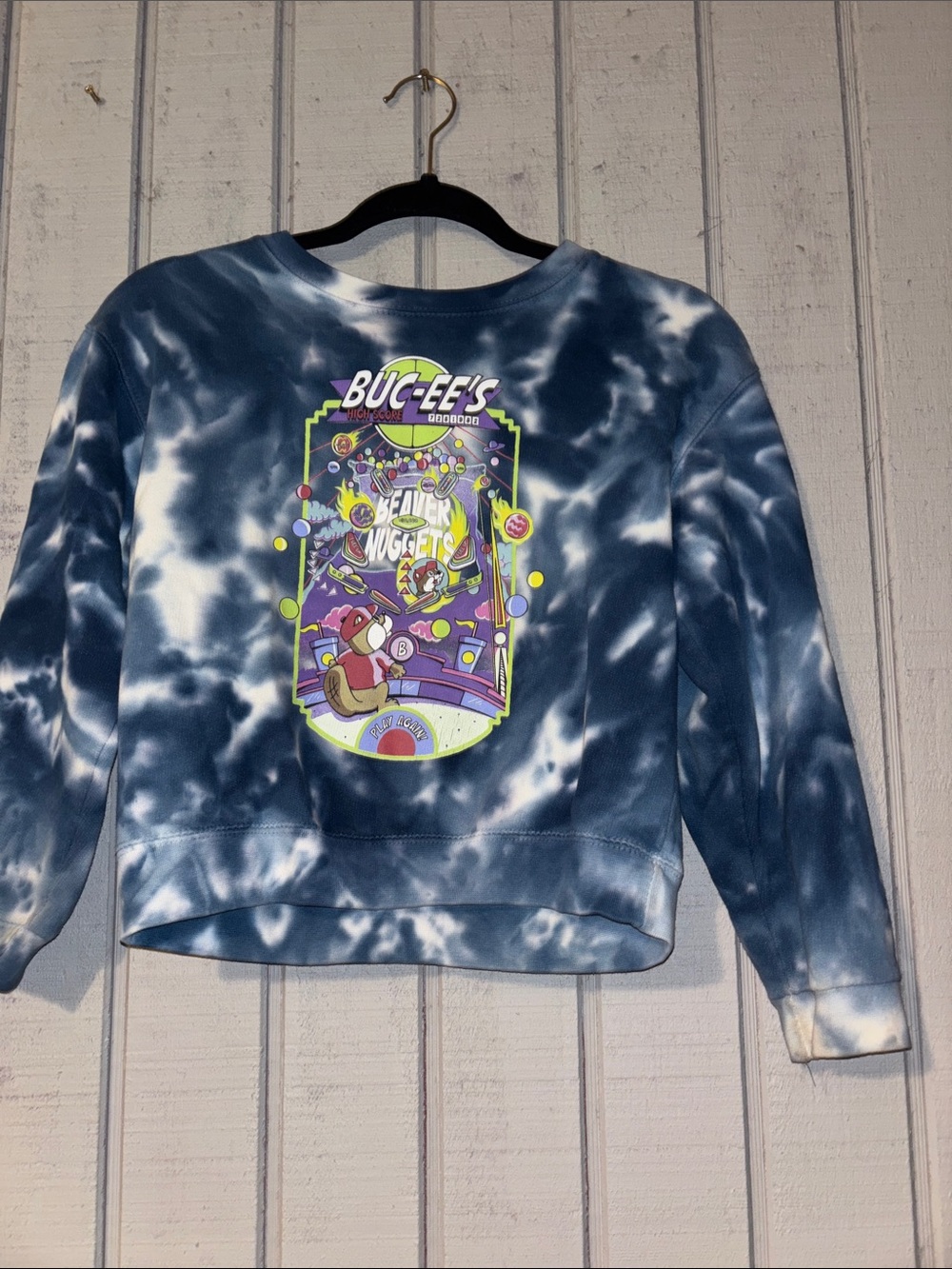 Buc-ee's Tie-Dye Graphic Sweatshirt - Blue & White kids medium
